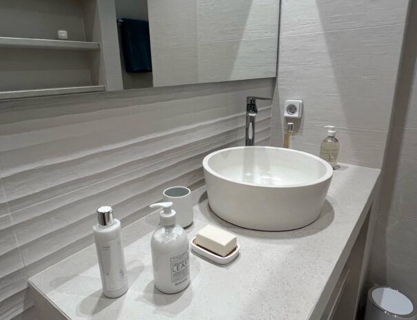 01fd901e9d7c9521c064d5d6278cd659dc1e55a92e